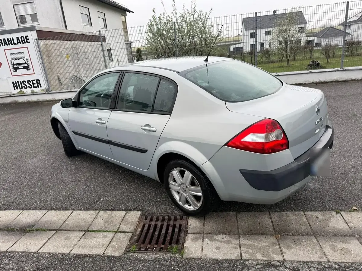 Używany Renault Mégane II 110 KM (80 kW) 2007 Sedan/Limuzyna