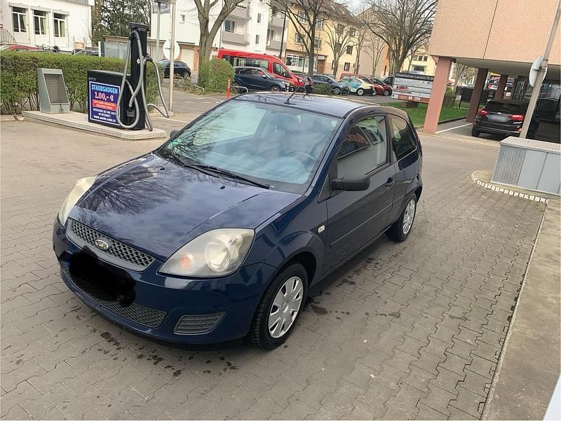 Gebraucht Ford Fiesta 60 PS (44 kW) 2008 Blau Kleinwagen