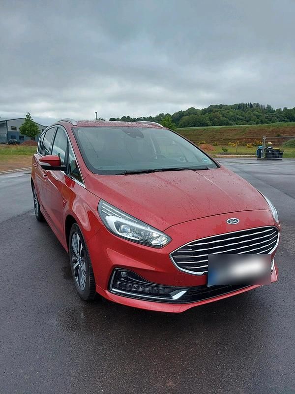 Rot Gebraucht 2020 Ford S-MAX S Van / Kleinbus | 25.550 € (Superpreis) - Bild 1/4