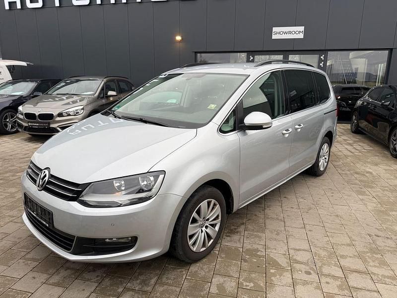 Silber Gebraucht 2012 VW Sharan Comfortline Van / Kleinbus | 7.900 € (Guter Preis) - Bild 1/4