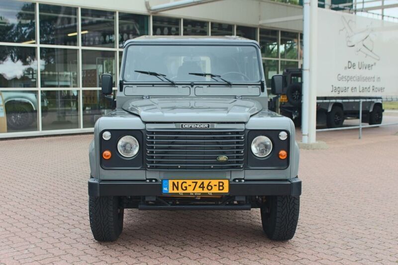 Gebraucht Land Rover Defender 133 PS (97 kW) 1990 Grau SUV