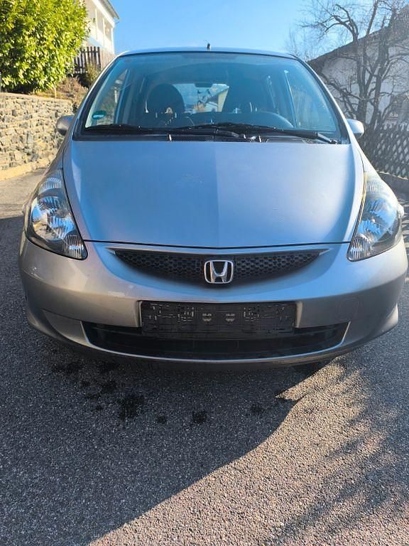 Silber Gebraucht 2005 Honda Jazz Kleinwagen | 2.200 € (Fairer Preis) - Bild 1/4