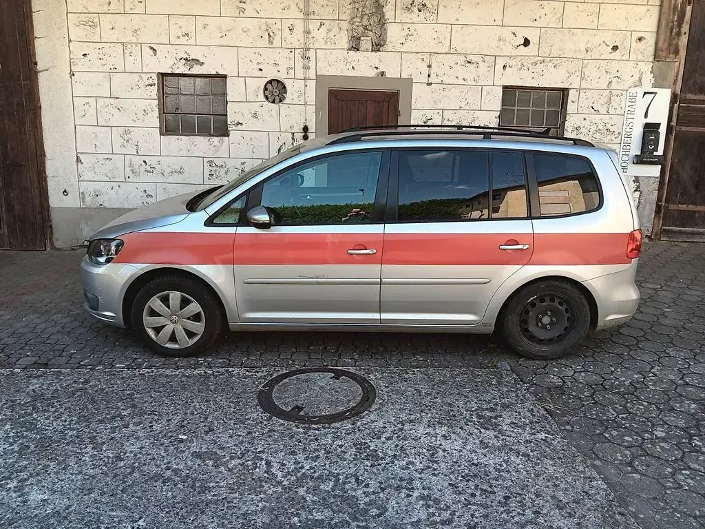 Gebraucht VW Touran 140 PS (102 kW) 2011 Silber Van / Kleinbus