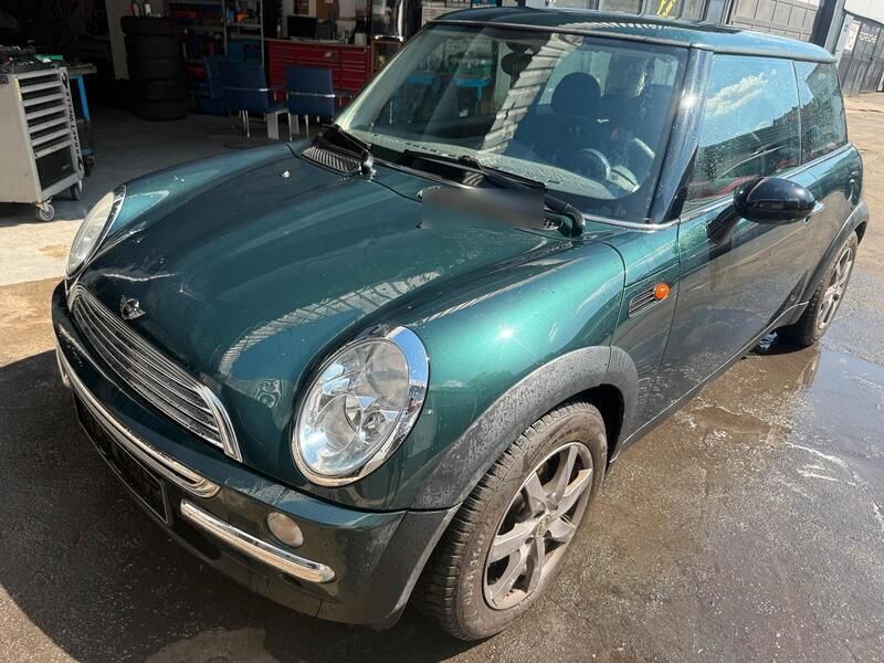 Grün Gebraucht 2004 Mini Cooper Coupé Coupé | 1.599 € (Fairer Preis) - Bild 1/4