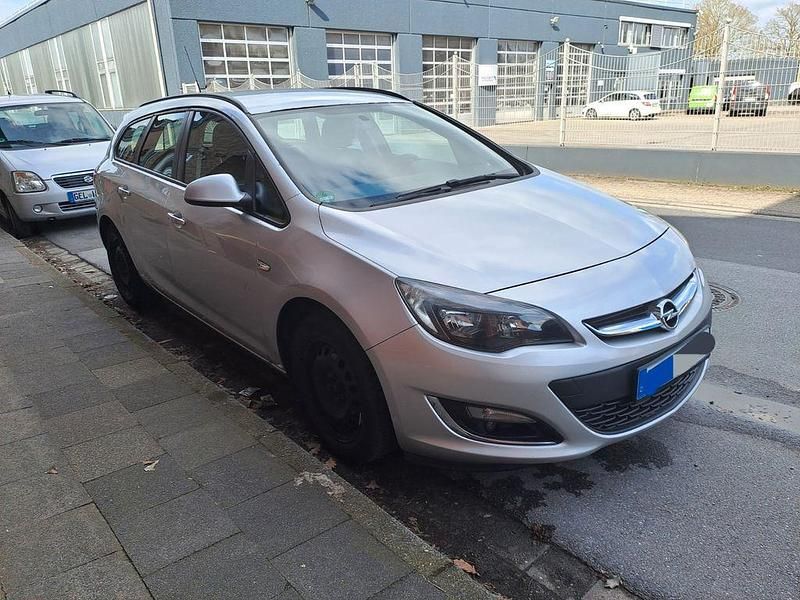 Gebraucht Opel Astra 110 PS (80 kW) 2013 Grau Kombi