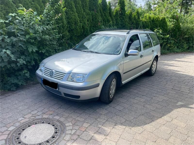 Silber Gebraucht 2001 VW Bora Edition Limousine | 1.450 € (Fairer Preis) - Bild 1/4