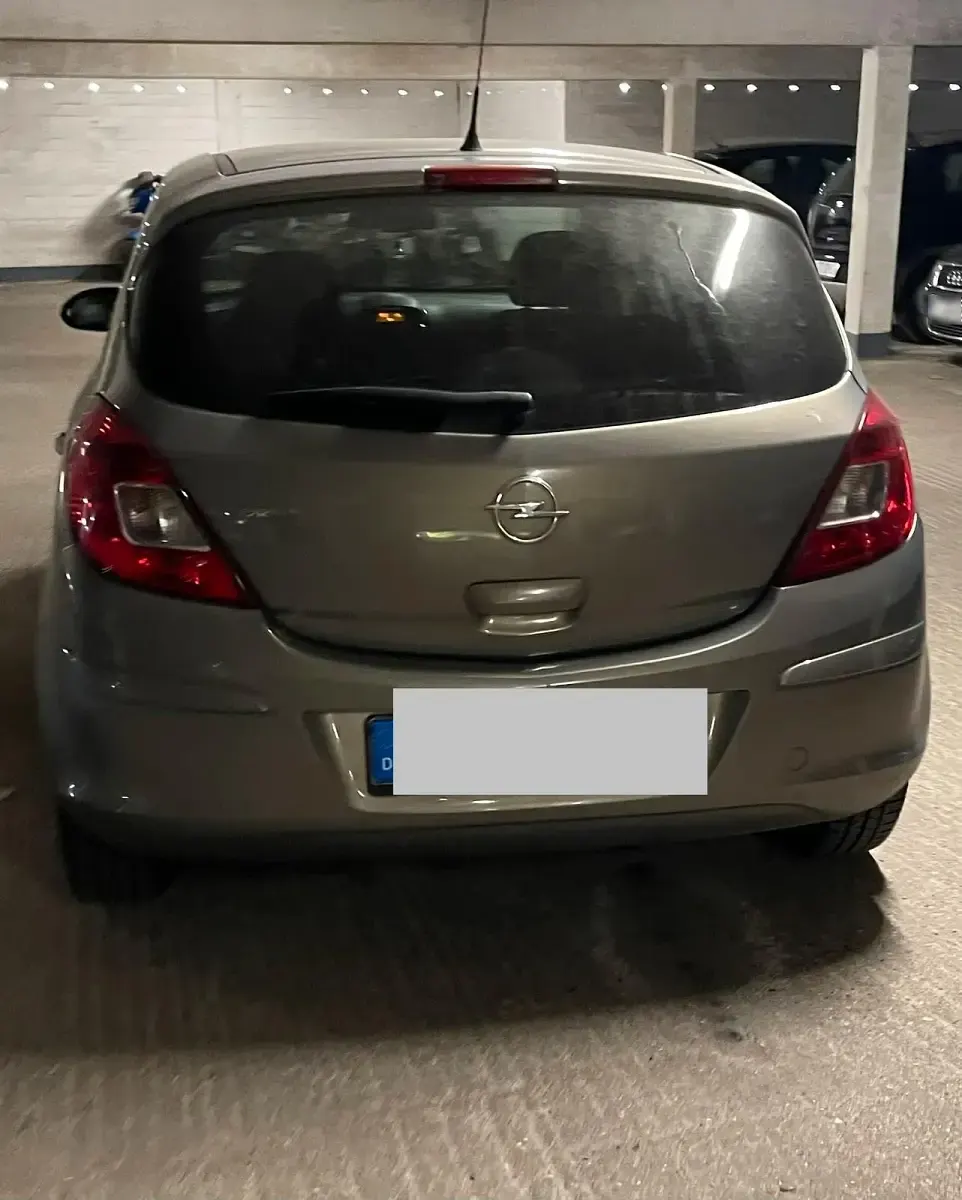 Gebraucht Opel Corsa 90 PS (66 kW) 2010 Grau Kleinwagen