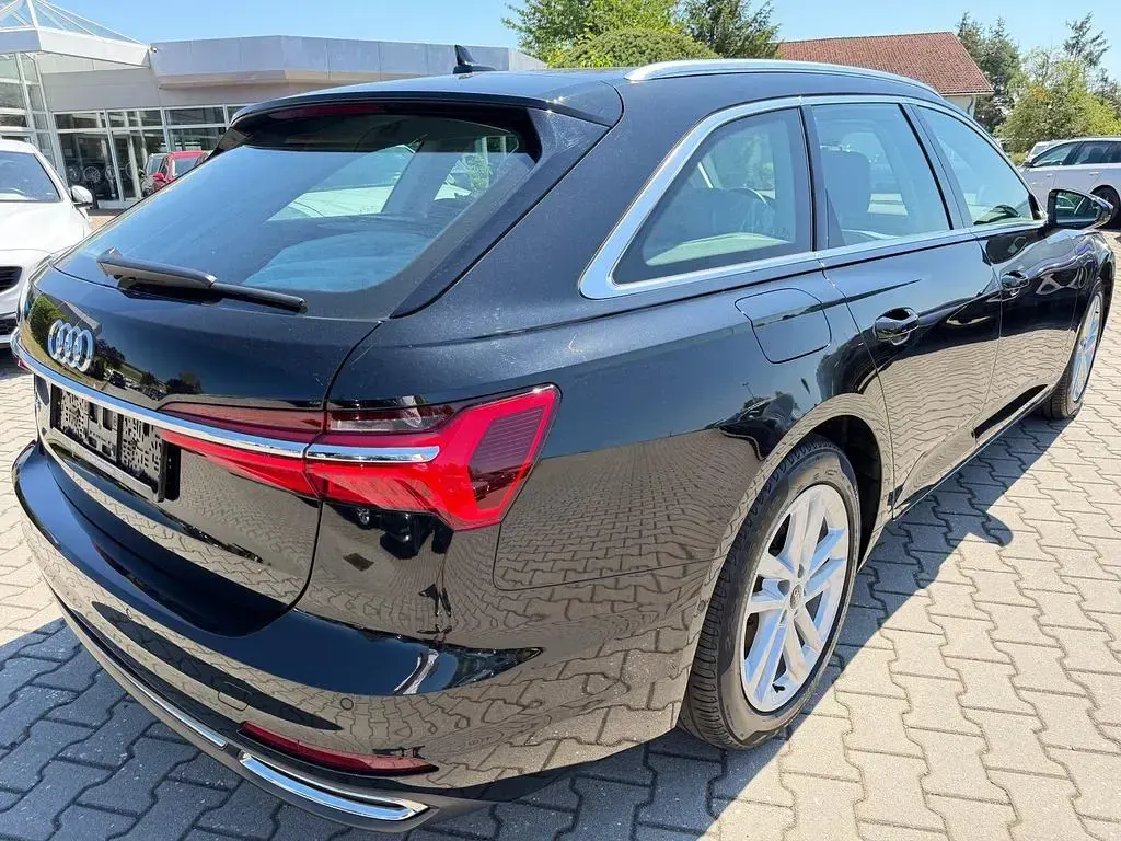 Gebraucht Audi A6 Sport 204 PS (150 kW) 2022 Schwarz Limousine