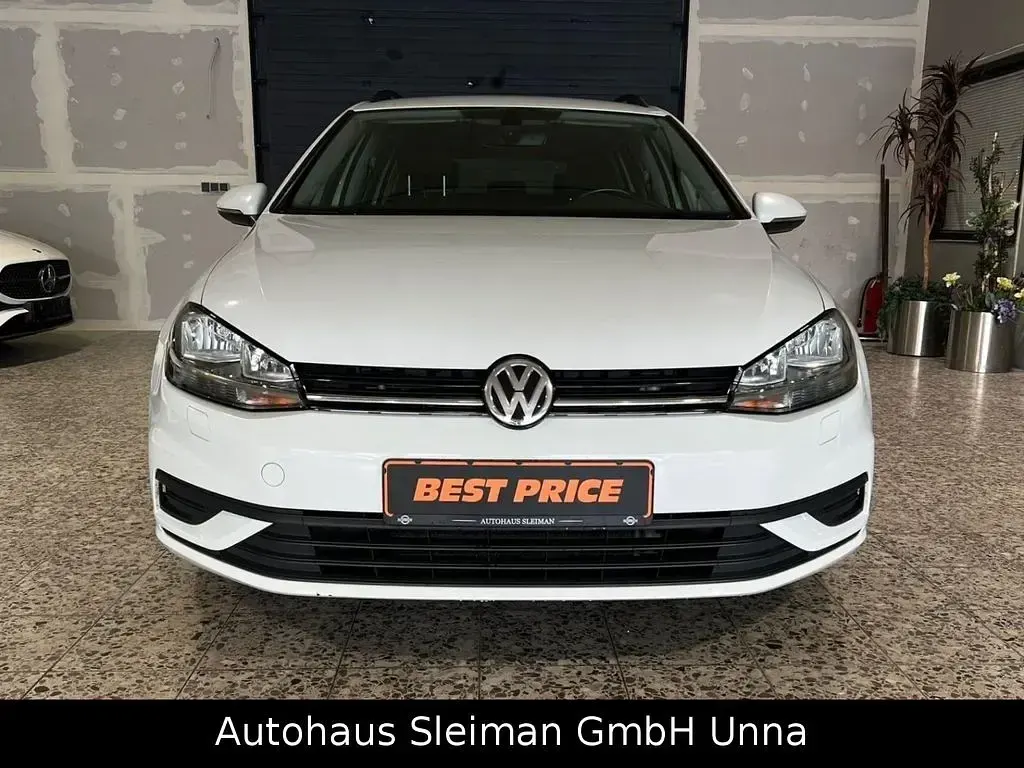 Gebraucht VW Golf VII Trendline 116 PS (85 kW) 2017 Weiß Kombi
