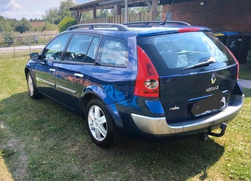 Blau Gebraucht 2005 Renault Mégane GrandTour Kombi | 1.850 € (Etwas zu teuer) - Bild 1/3