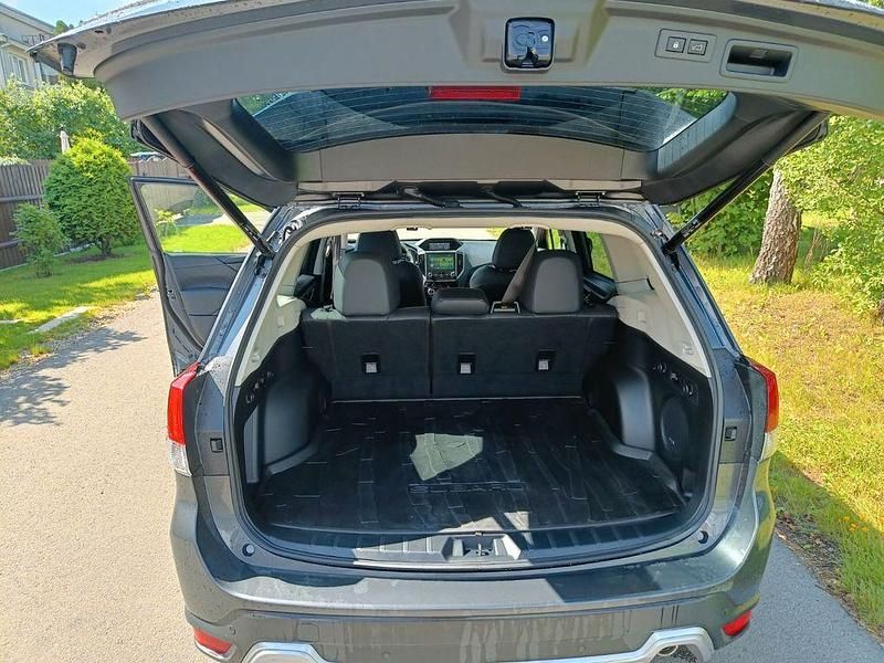 Gebraucht Subaru Forester 185 PS (136 kW) 2024 Grau SUV