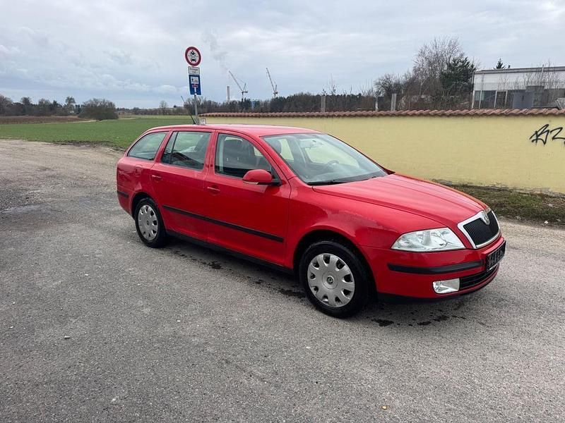 Gebraucht Skoda Octavia Ambiente 116 PS (85 kW) 2006 Rot Kombi