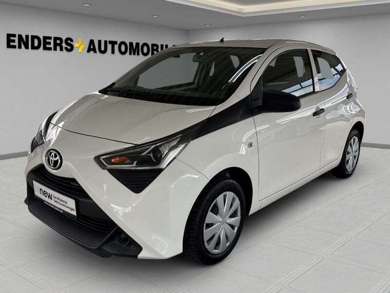 Weiss Gebraucht 2021 Toyota Aygo Kleinwagen | 9.680 € (Fairer Preis) - Bild 1/4
