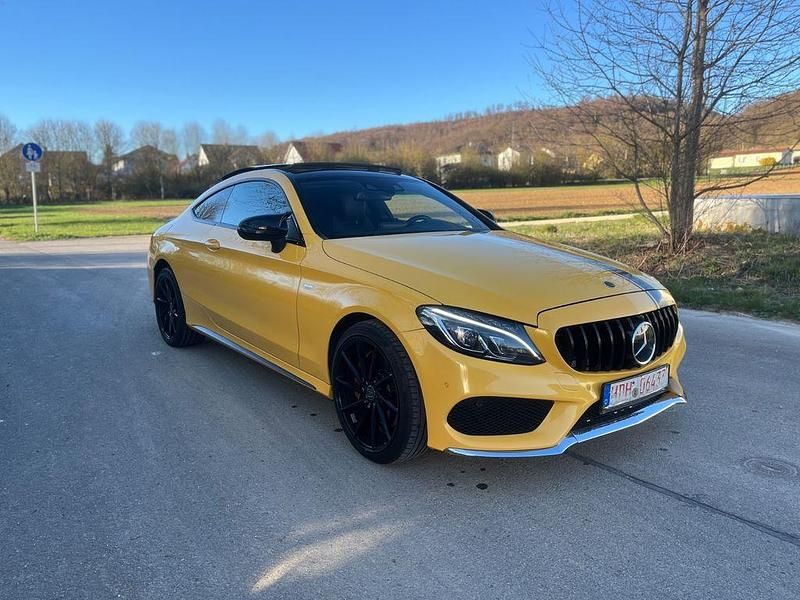 Gebraucht Mercedes C300 245 PS (180 kW) 2016 Gelb Coupé