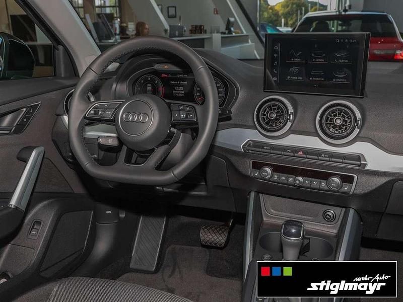 Neu Audi Q2 Advanced Plus 150 PS (110 kW) 2025 Brillantschwarz SUV