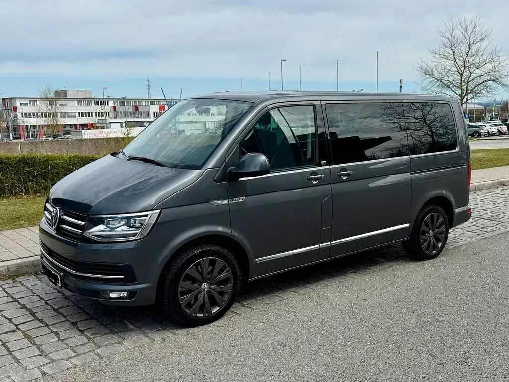 Gebraucht VW Multivan S 199 PS (146 kW) 2019 Grau Van / Kleinbus