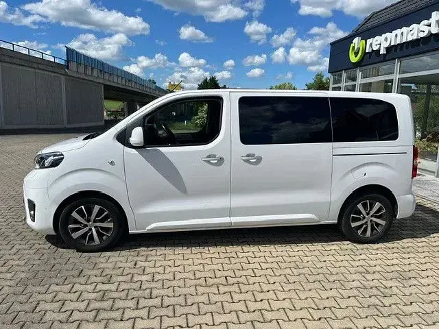 Gebraucht Toyota Proace Verso Comfort 150 PS (110 kW) 2019 Weiß Kombi