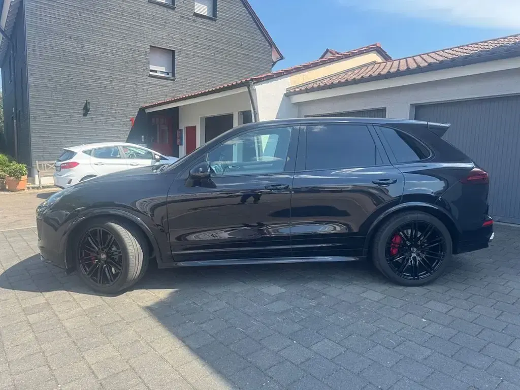 Gebraucht Porsche Cayenne Chrono 519 PS (381 kW) 2015 Schwarz SUV