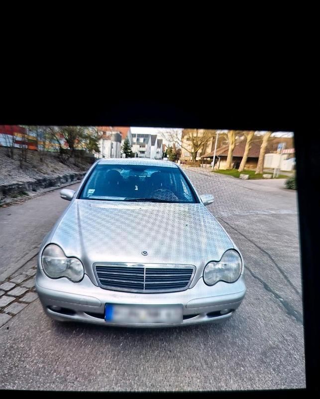 Gebraucht Mercedes C240 175 PS (128 kW) 2000 Silber Limousine