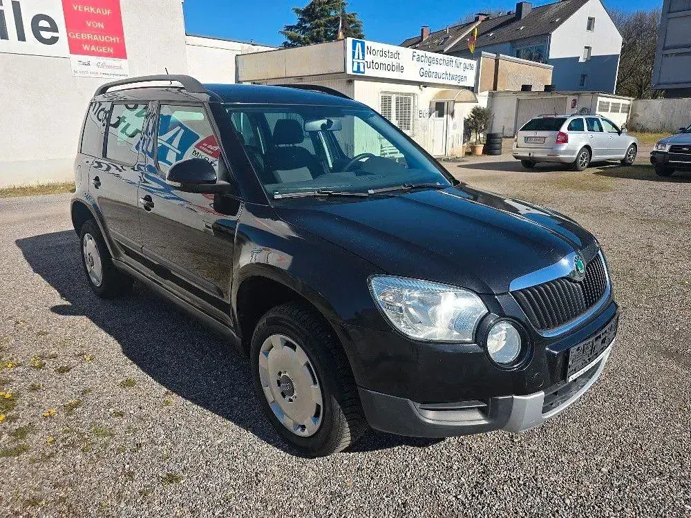 Używany Skoda Yeti Plus Edition 105 KM (77 kW) 2012 Czarny SUV