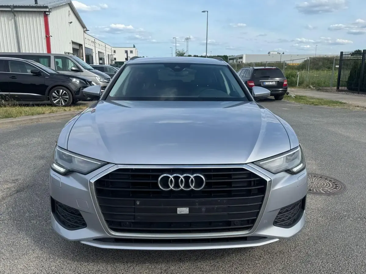 Gebraucht Audi A6 Ambiente 163 PS (119 kW) 2022 Silber Kombi