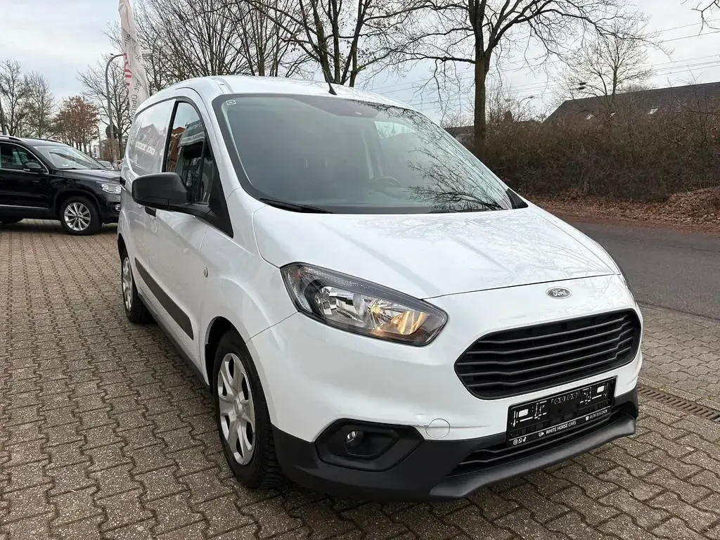 Gebraucht Ford Transit Trend 125 PS (91 kW) 2023 Weiß Van / Kleinbus