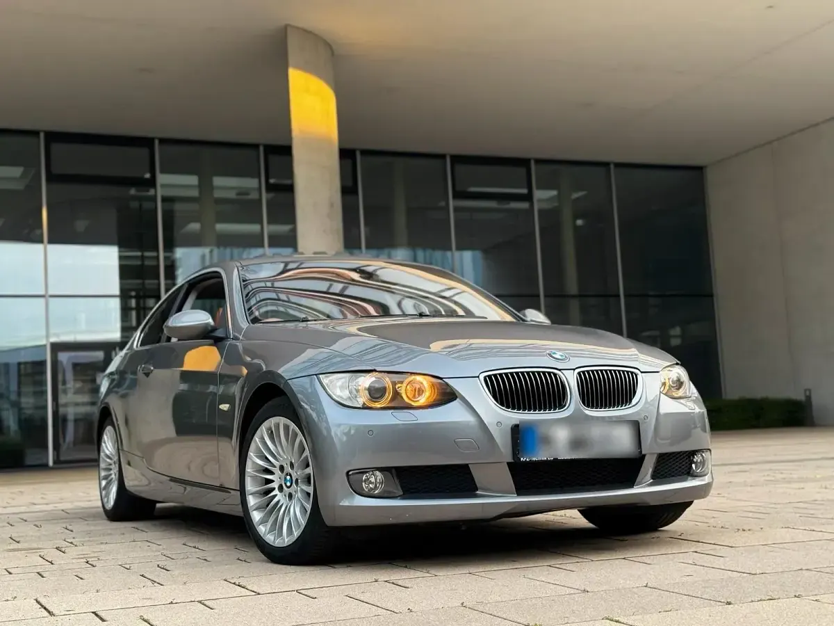 Gebraucht BMW 330 M Sport 272 PS (200 kW) 2007 Grau Coupé
