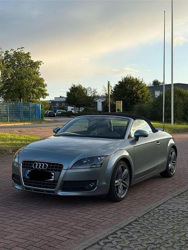 Grau Gebraucht 2007 Audi TT Cabrio | 11.000 € - Bild 1/4