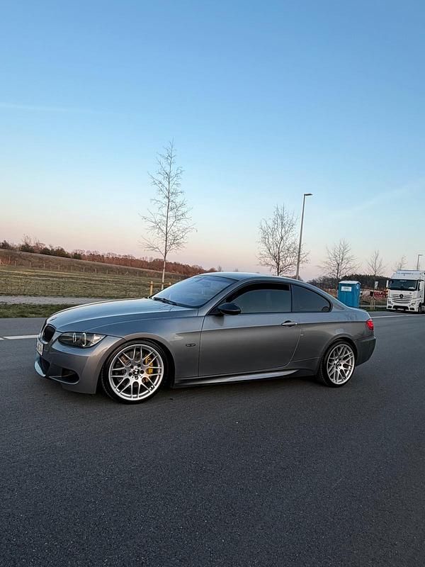 Gebraucht BMW 335 M Sport 430 PS (316 kW) 2007 Grau Coupé