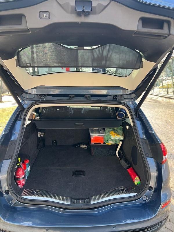 Gebraucht Ford Mondeo Titanium 150 PS (110 kW) 2022 Blau Kombi