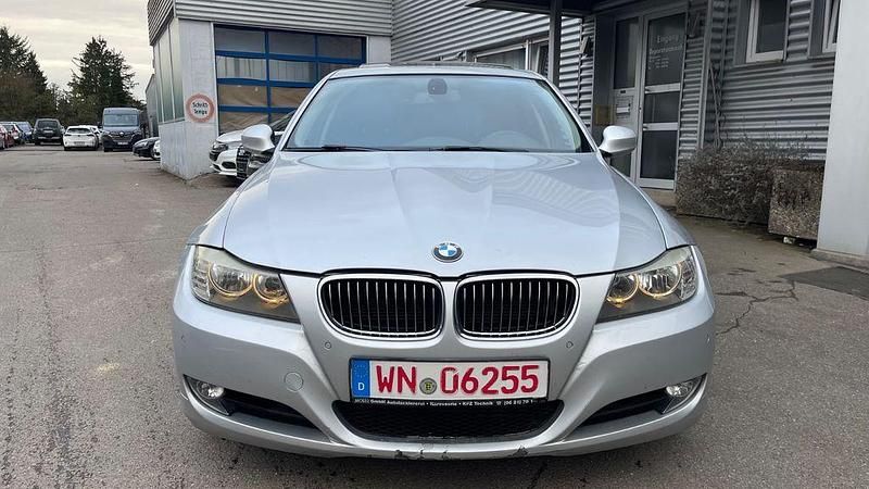 Gebraucht BMW 325 197 PS (144 kW) 2009 Silber Kombi