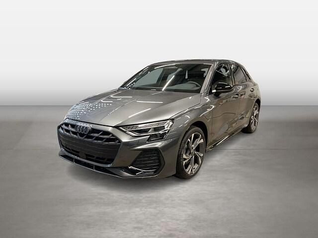 Gebraucht Audi A3 Sportback e-tron Ambiente 204 PS (150 kW) 2026 Daytonagrau perleffekt Kleinwagen