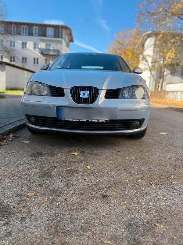 Andere farben Gebraucht 2005 Seat Ibiza Kleinwagen | 1.250 € - Bild 1/4