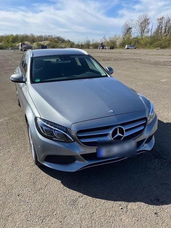 Gebraucht Mercedes C180 156 PS (114 kW) 2016 Grau Kombi