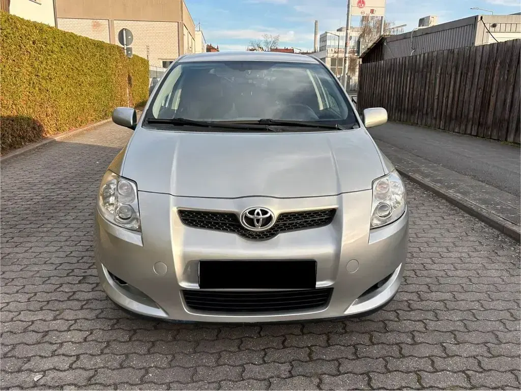 Gebraucht Toyota Auris Executive 126 PS (92 kW) 2008 Silber Kleinwagen