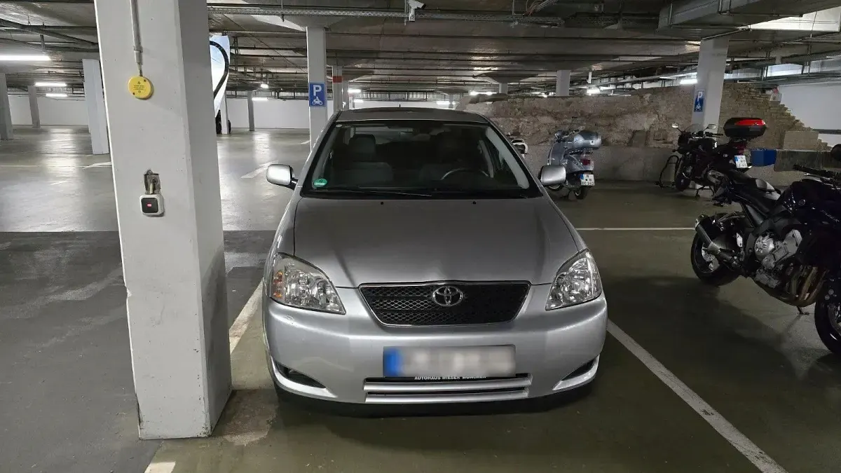 Occasion Toyota Corolla Sol 110 ch (80 kW) 2002 Argent Berline