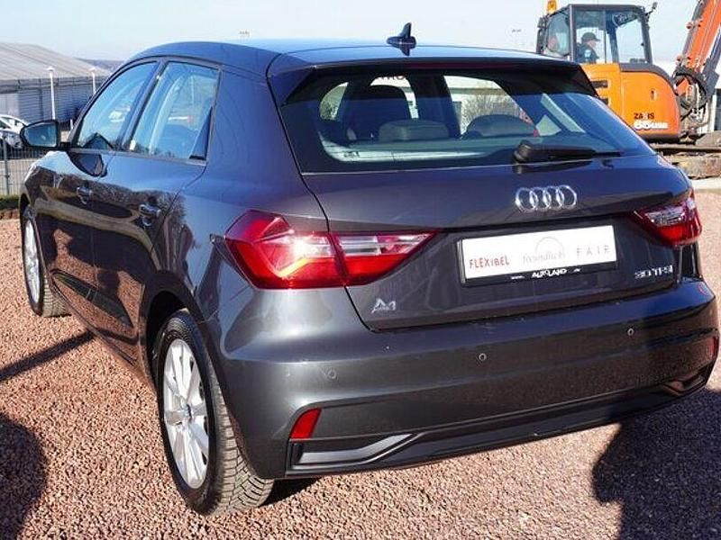 Gebraucht Audi A1 Ambiente 85 PS (62 kW) 2019 Grau Kleinwagen