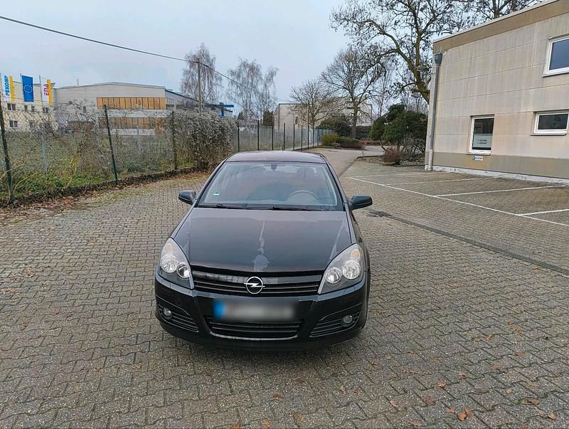 Schwarz Gebraucht 2004 Opel Astra Kleinwagen | 1.500 € (Fairer Preis) - Bild 1/4