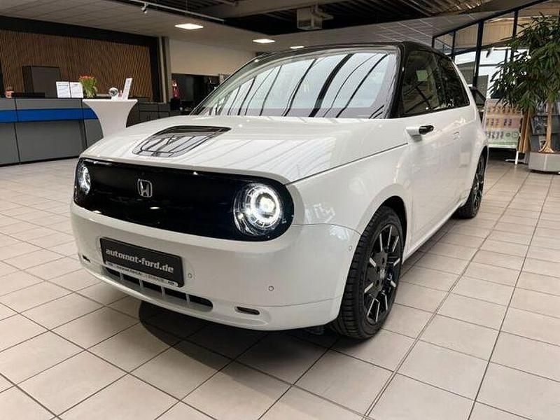 Gebraucht Honda e Advance 113 kW (154 PS) 2022 Platinum white p. Kleinwagen