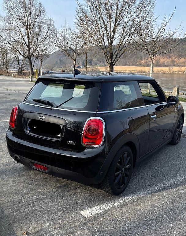 Gebraucht Mini ONE 102 PS (75 kW) 2019 Schwarz Kleinwagen