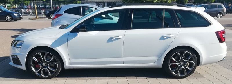 Weiß Gebraucht 2019 Skoda Octavia RS Kombi | 17.700 € (Guter Preis) - Bild 1/4