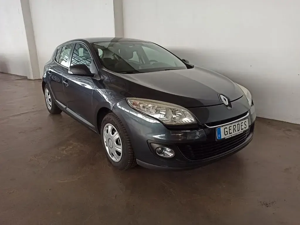 Gebraucht Renault Mégane 101 PS (74 kW) 2012 Grau Limousine