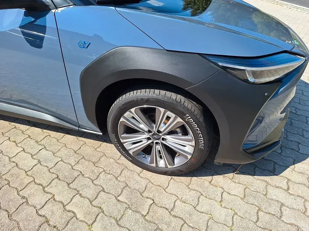 Gebraucht Subaru Solterra Platinum 160 kW (218 PS) 2025 Black/harb. mist gray b90 SUV