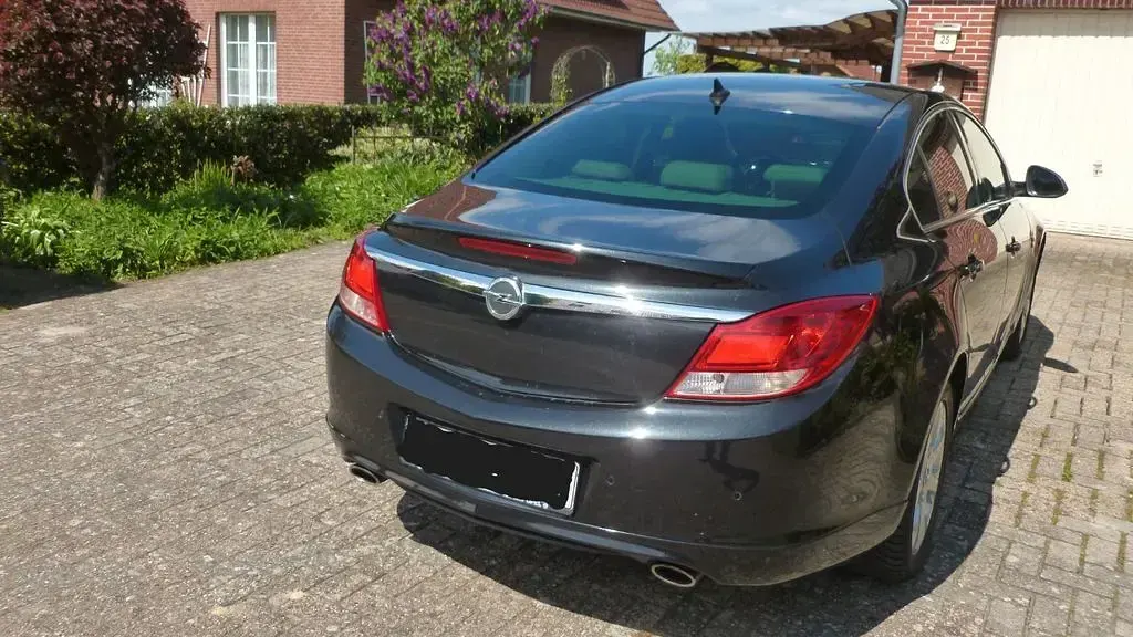 Gebraucht Opel Insignia Innovation 260 PS (191 kW) 2012 Schwarz Limousine