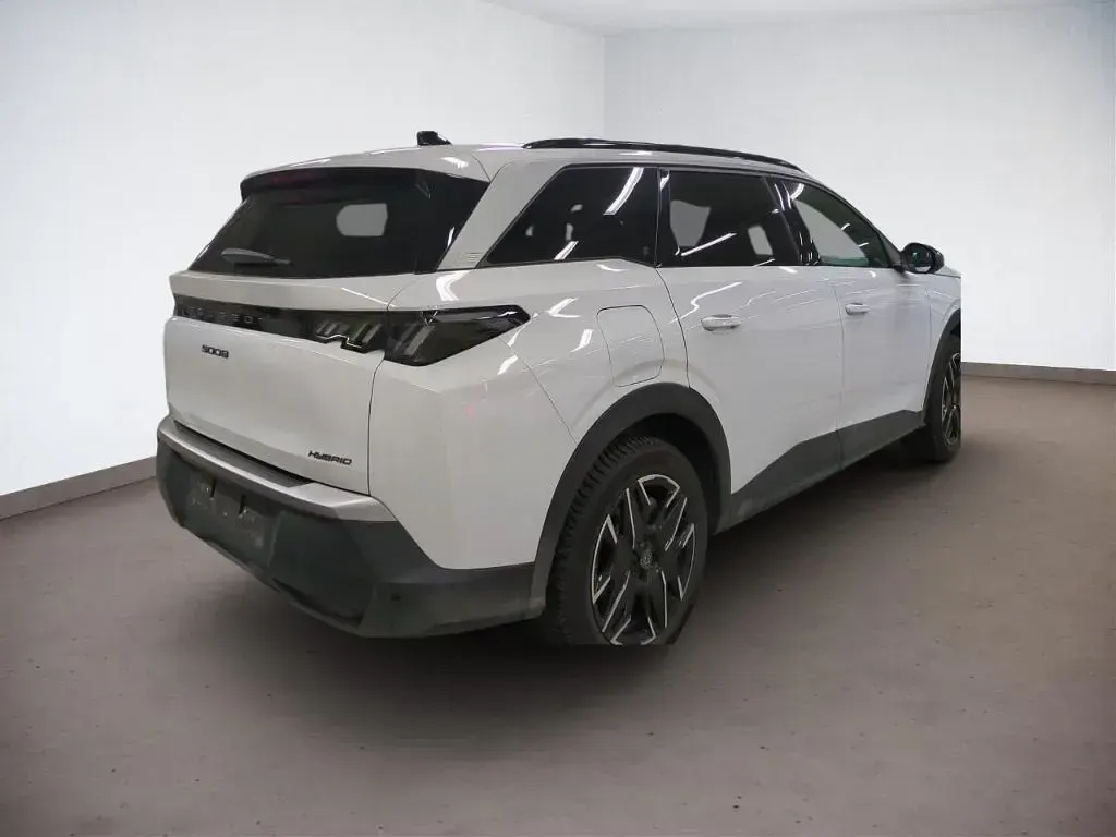 Gebraucht Peugeot 5008 Allure 145 PS (106 kW) 2025 Weiss/typ aussenverkleidung me SUV