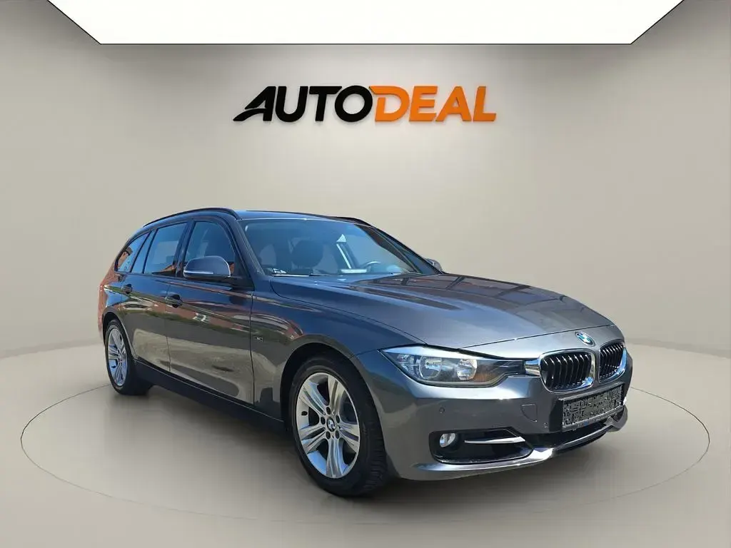 Gebraucht BMW 320 Sport Line 184 PS (135 kW) 2012 Grau Limousine