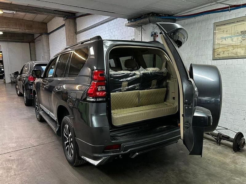 Gebraucht Toyota Prado 231 PS (169 kW) 2013 Braun SUV