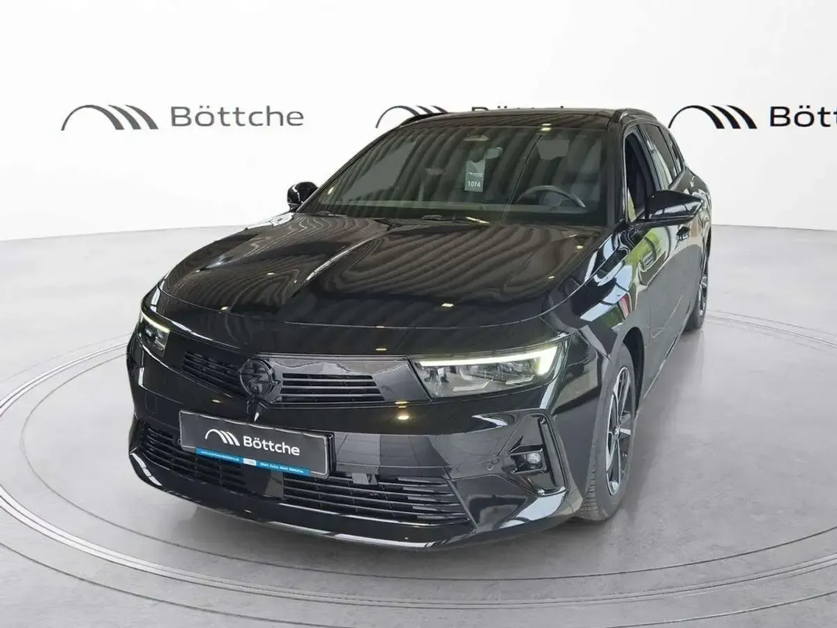 Gebraucht Opel Astra 131 PS (96 kW) 2025 Lackierung schwarz perla nera/typ aussenverkleidung metallic perlmutt Kleinwagen