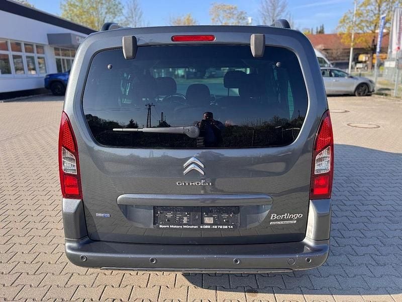 Second-hand Citroën Berlingo Shine 120 CP (88 kW) 2015 Gri Monovolum