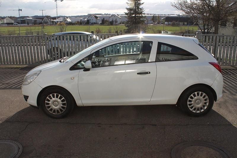 Gebraucht Opel Corsa 60 PS (44 kW) 2009 Weiß Kleinwagen